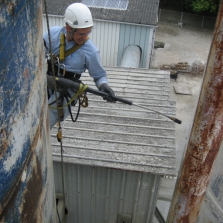 Décapage et peinture de silos à béton